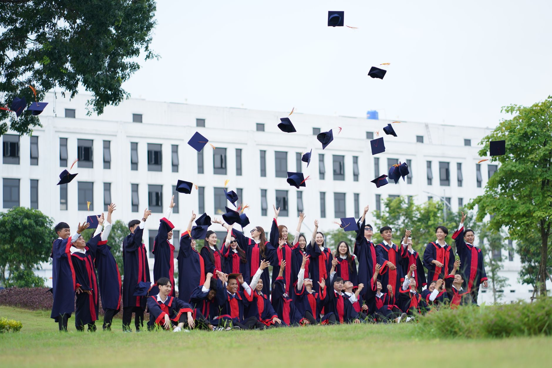拉夫堡大学 admission requirements