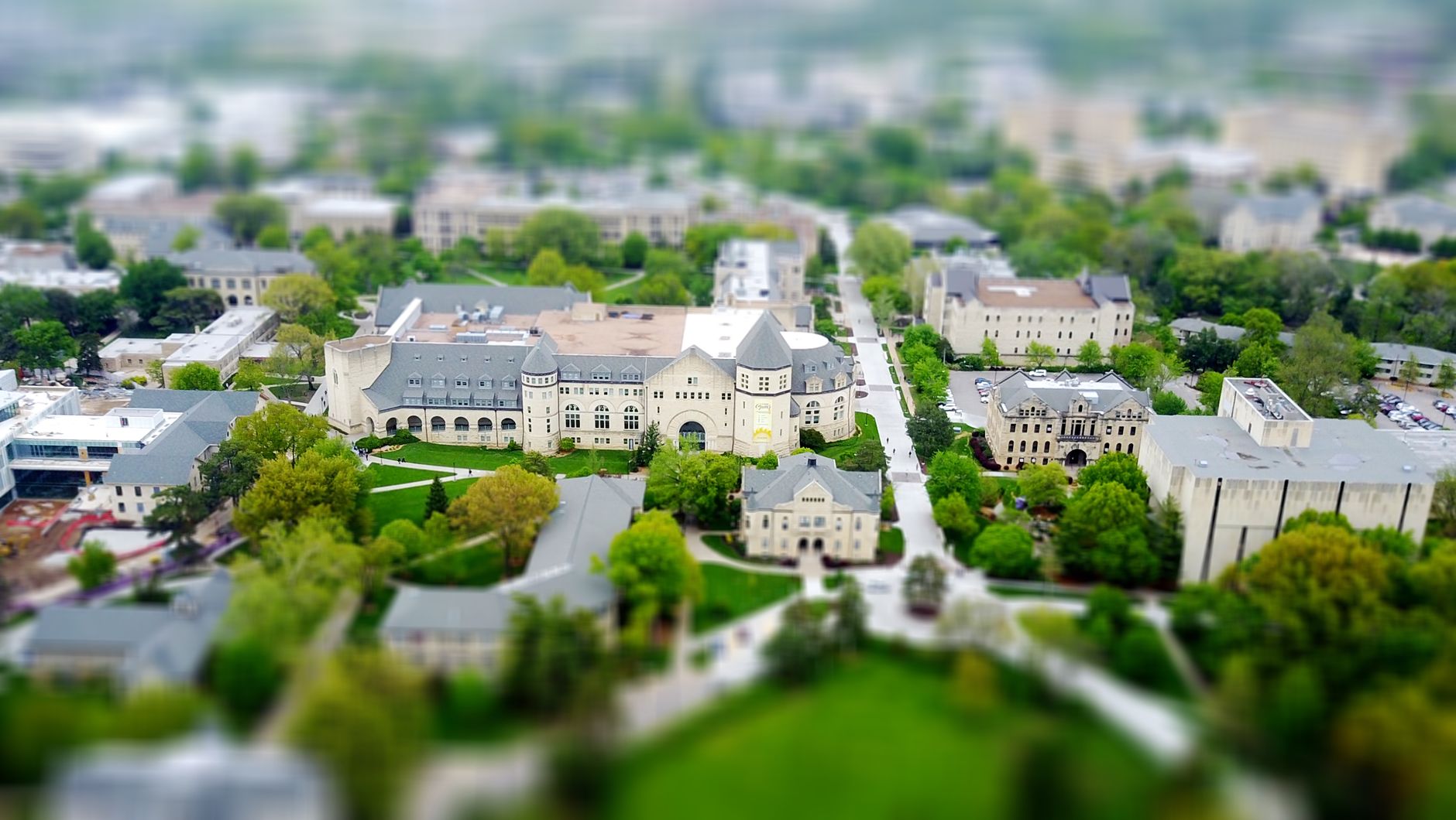 留学申请资料核验场景